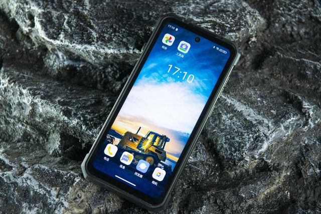 0流明露营灯这款智能三防手机“上大分”瓦力棋牌22000mAh大电池、100(图3)