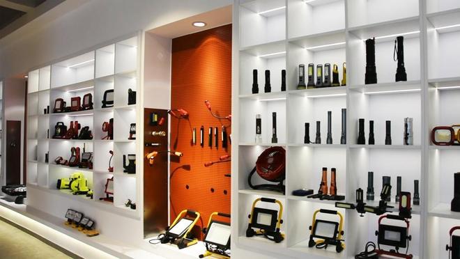 800家小厂包机出海狂揽80亿称霸全球瓦